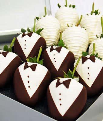 Bride & Groom Chocolate Covered Strawberries - 12 Pieces